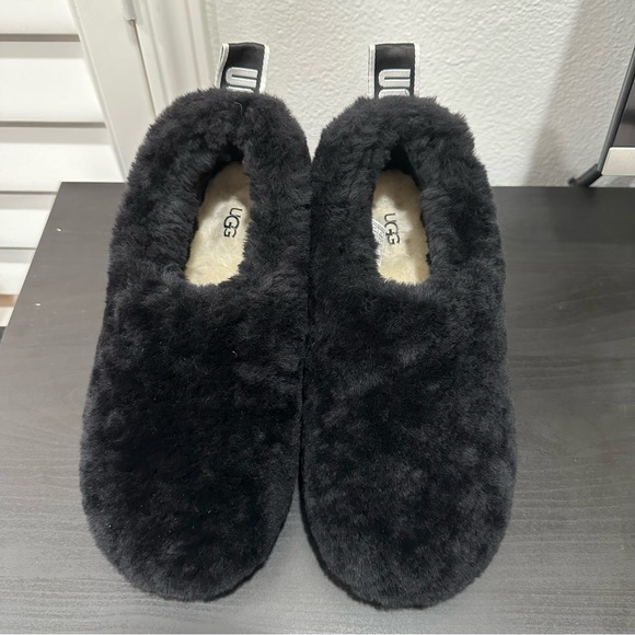 🚫SOLD🚫 Authentic UGG Sugar Sole Genuine Shearling Bootie women's Size: 8 New - Picture 1 of 8